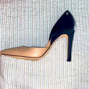 Calvin Klein Sebrina Pumps